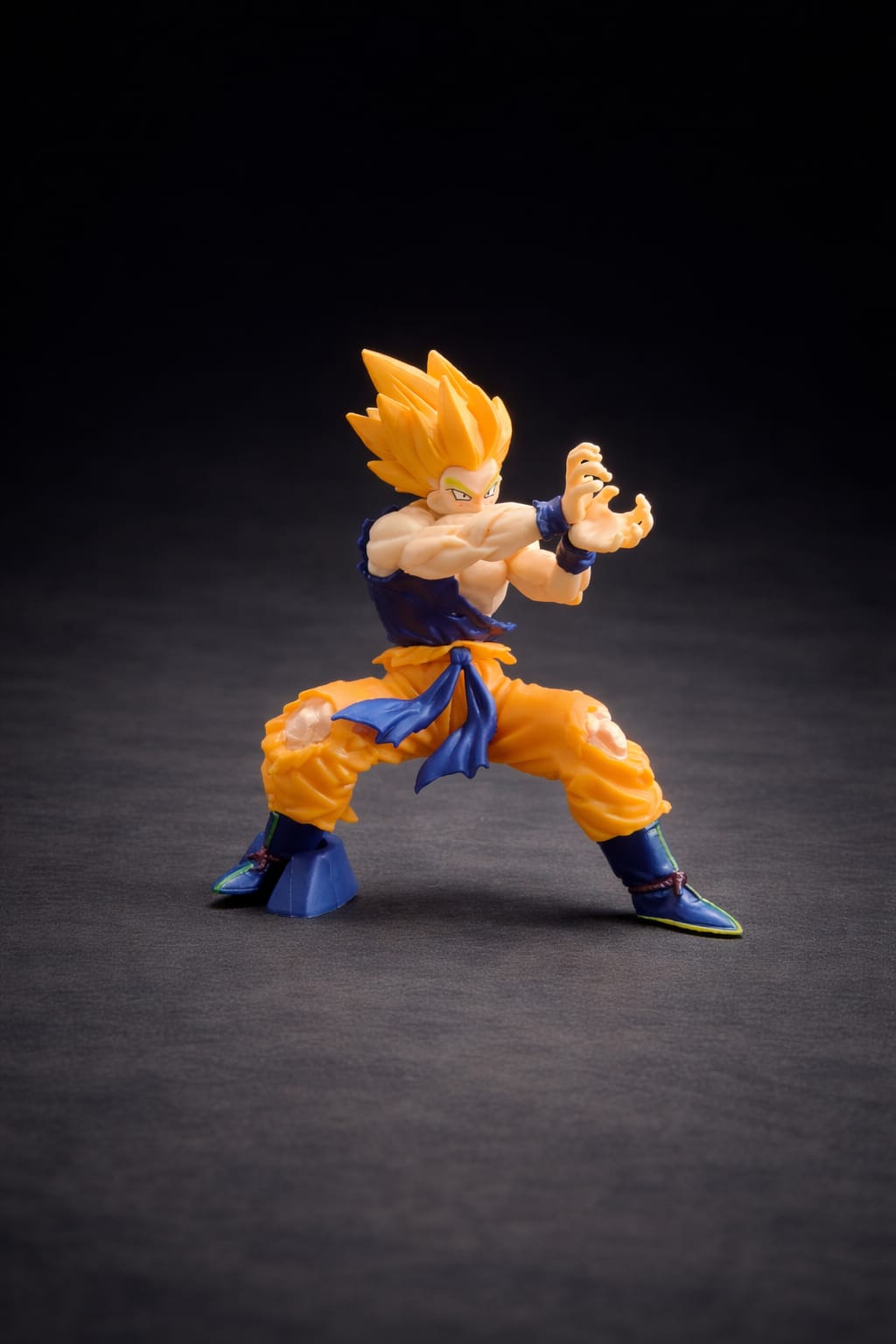 Goku Anime Action Figure – Dragon Ball Z Collectible Statue | Premium PVC Figurine