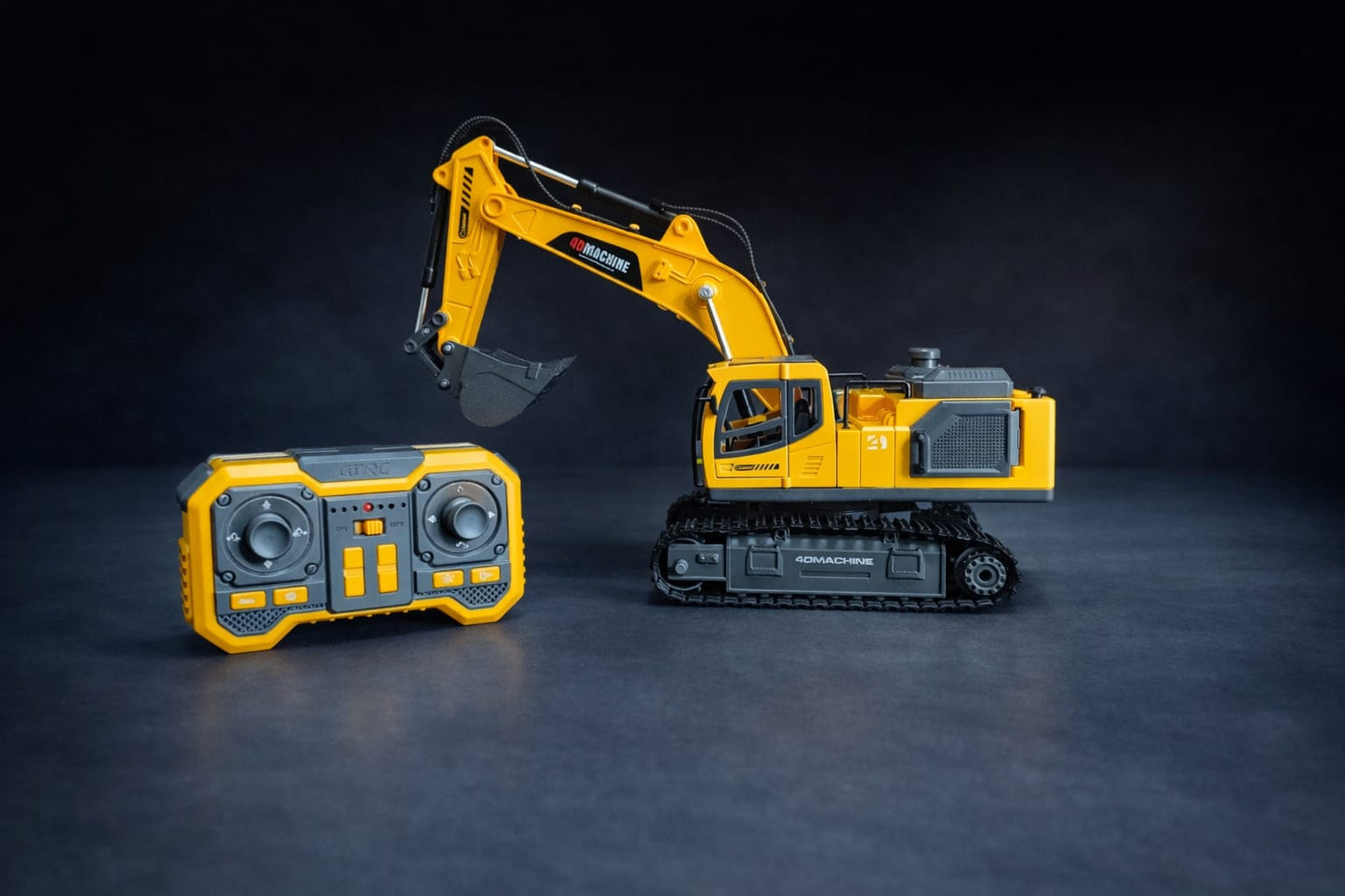 4D Machine Metal Die-Cast RC Excavator Toy – Remote Control Construction Engineering Vehicle for Kids with 360° Rotating Arm(JCB)