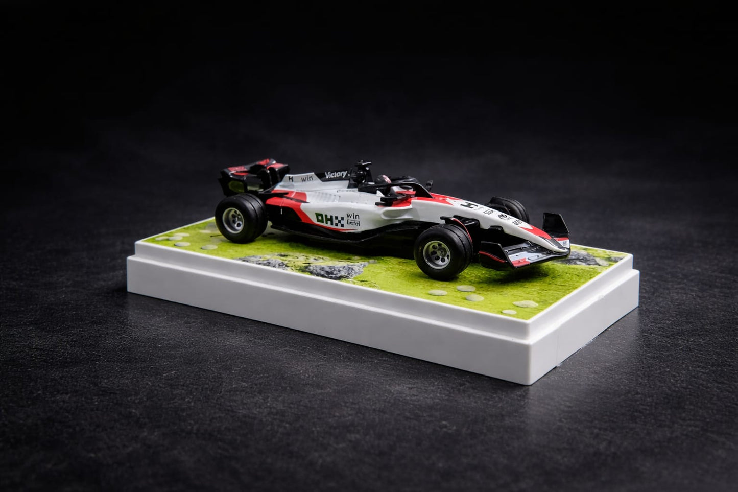 1:64 Scale F1 mini Rc car– 2.4GHz Remote Control Formula Racing Car with App Control, LED Lights & Rechargeable Battery (C Type Charging)