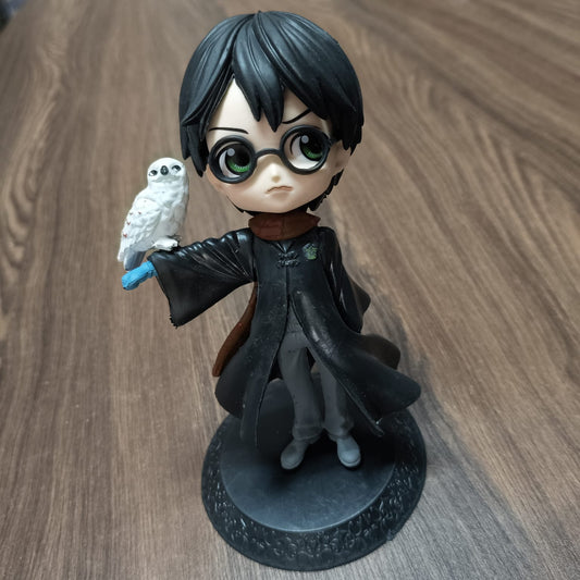 Harry Potter Mini Figurine with Owl Hedwig | Cute Anime Style Wizard Statue | Collectible Desk Decor Toy Gift